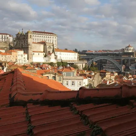 Low Cost Tourist - Palacio Da Bolsa Apartment